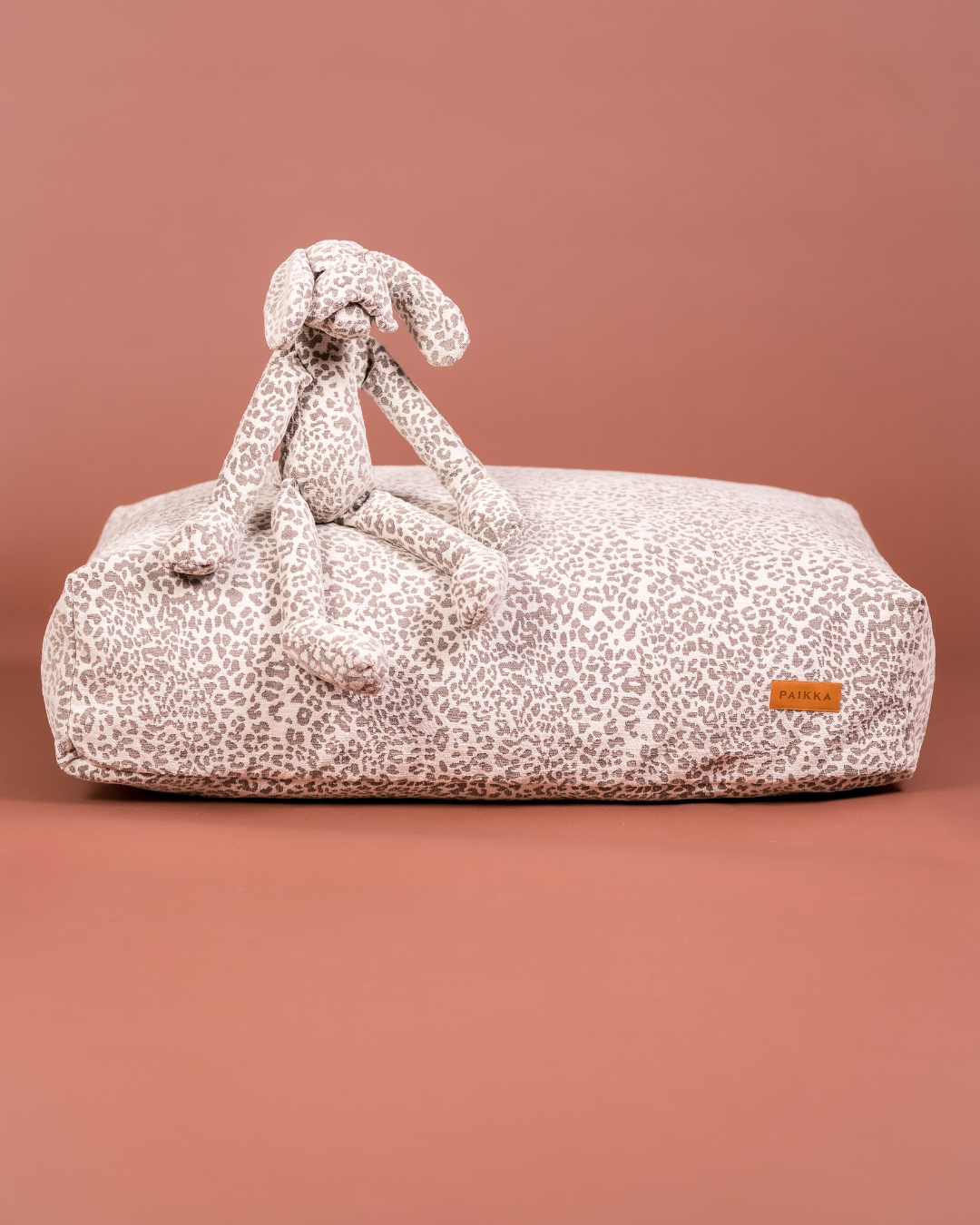 PAIKKA Dog Toy Stone Leo Hound
